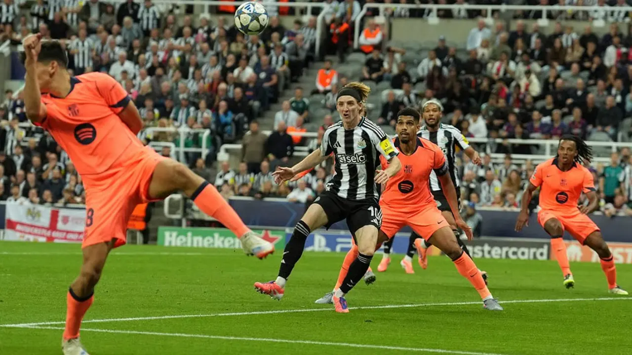 Nhận định điểm nóng trận cầu Barcelona vs Newcastle